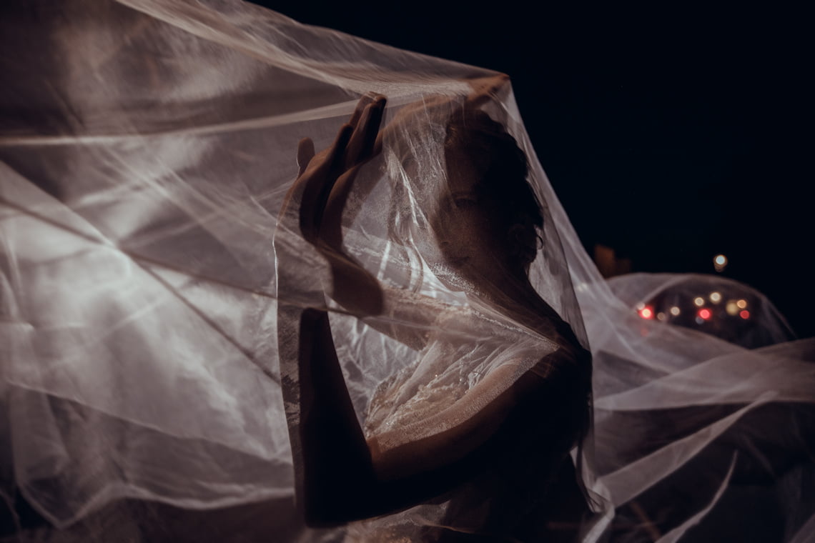 Is it possible to take bridal portrait at night?